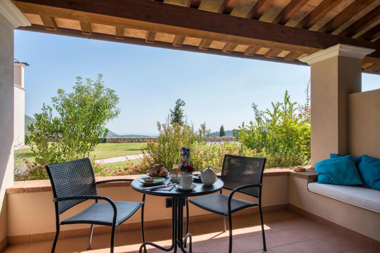 Collina Degli Ulivi B&B Itri Buitenkant foto