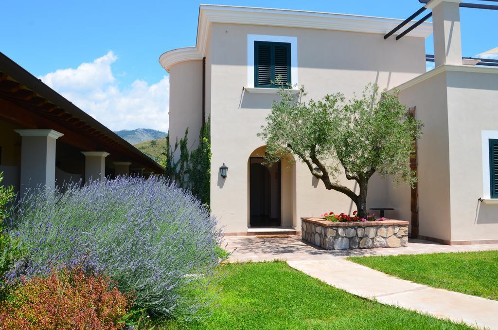 Collina Degli Ulivi B&B Itri Buitenkant foto