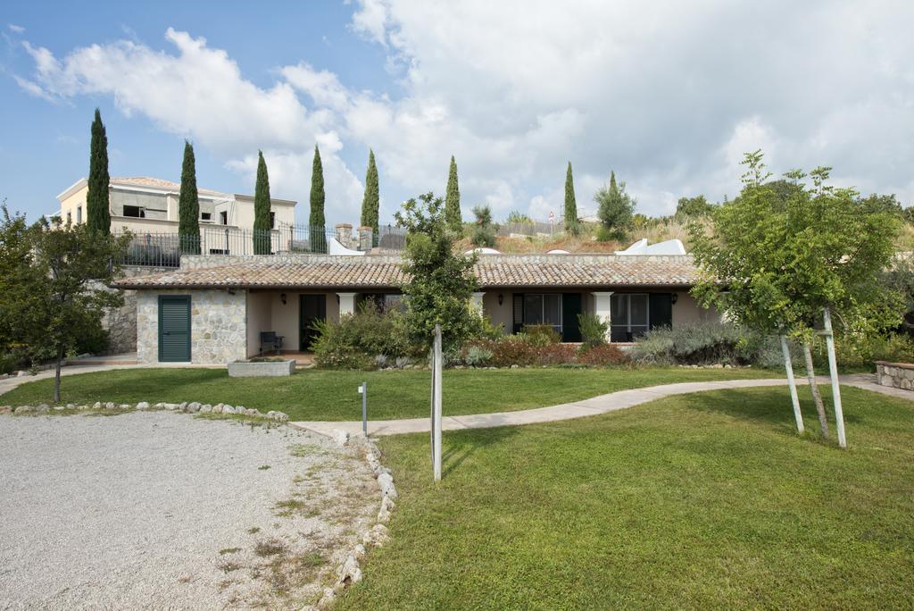 Collina Degli Ulivi B&B Itri Buitenkant foto