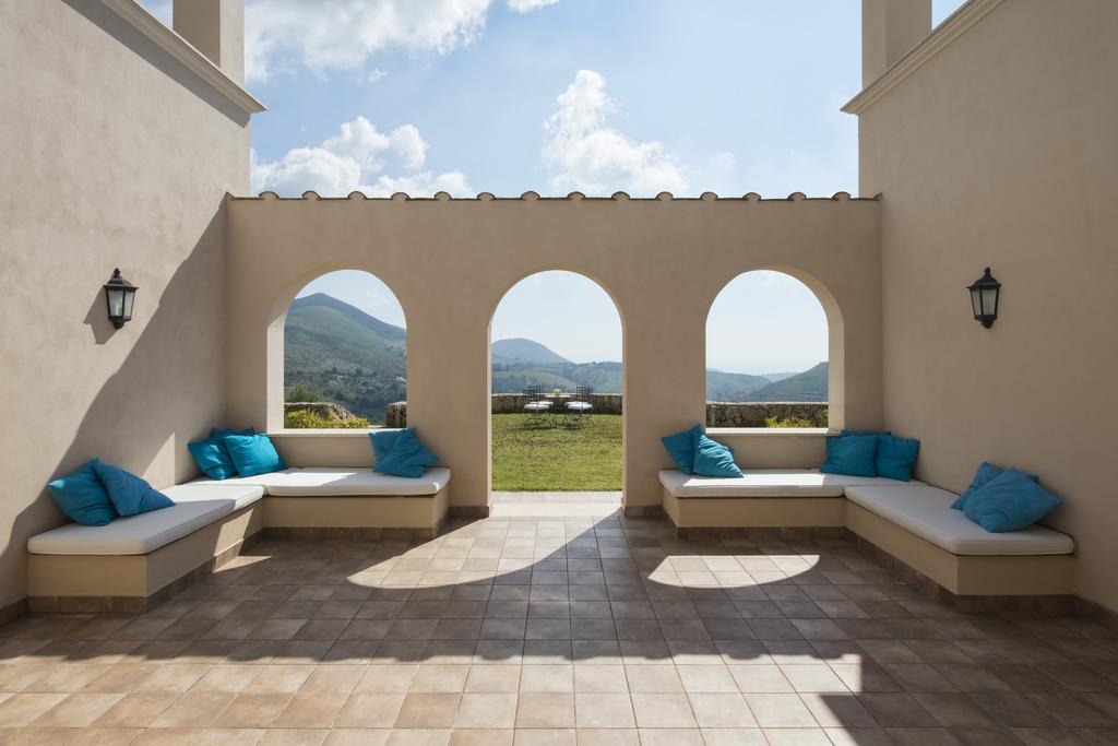 Collina Degli Ulivi B&B Itri Buitenkant foto