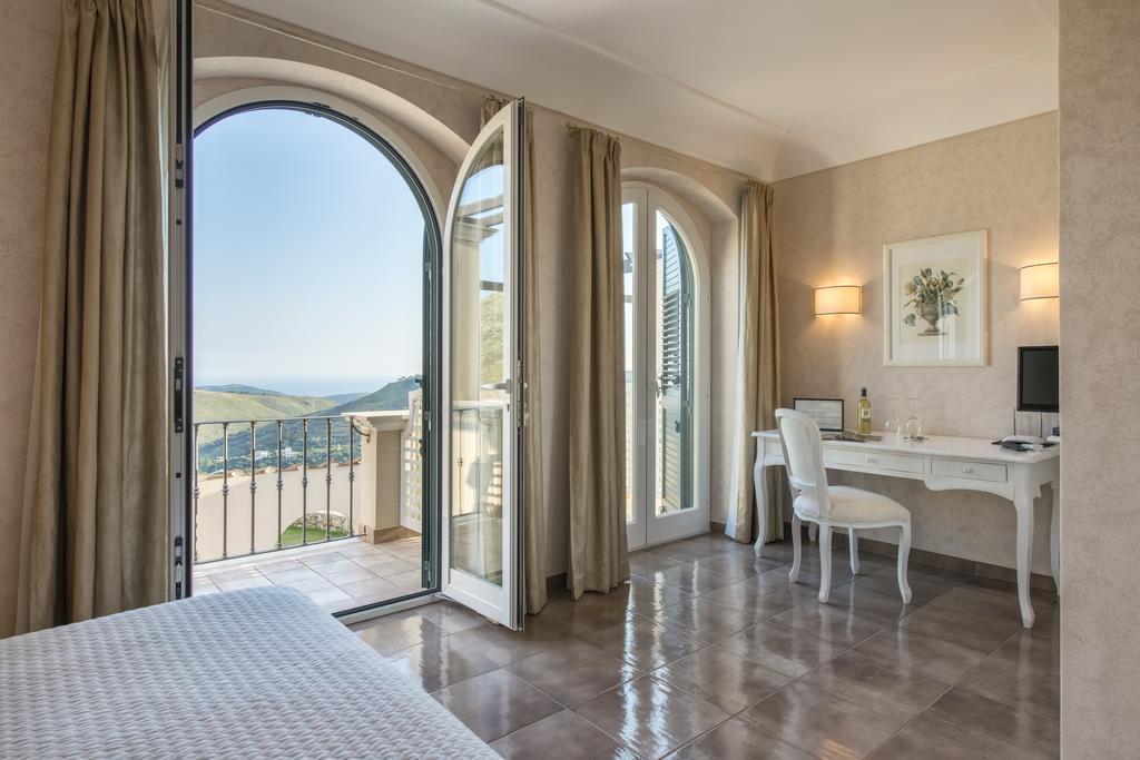 Collina Degli Ulivi B&B Itri Buitenkant foto