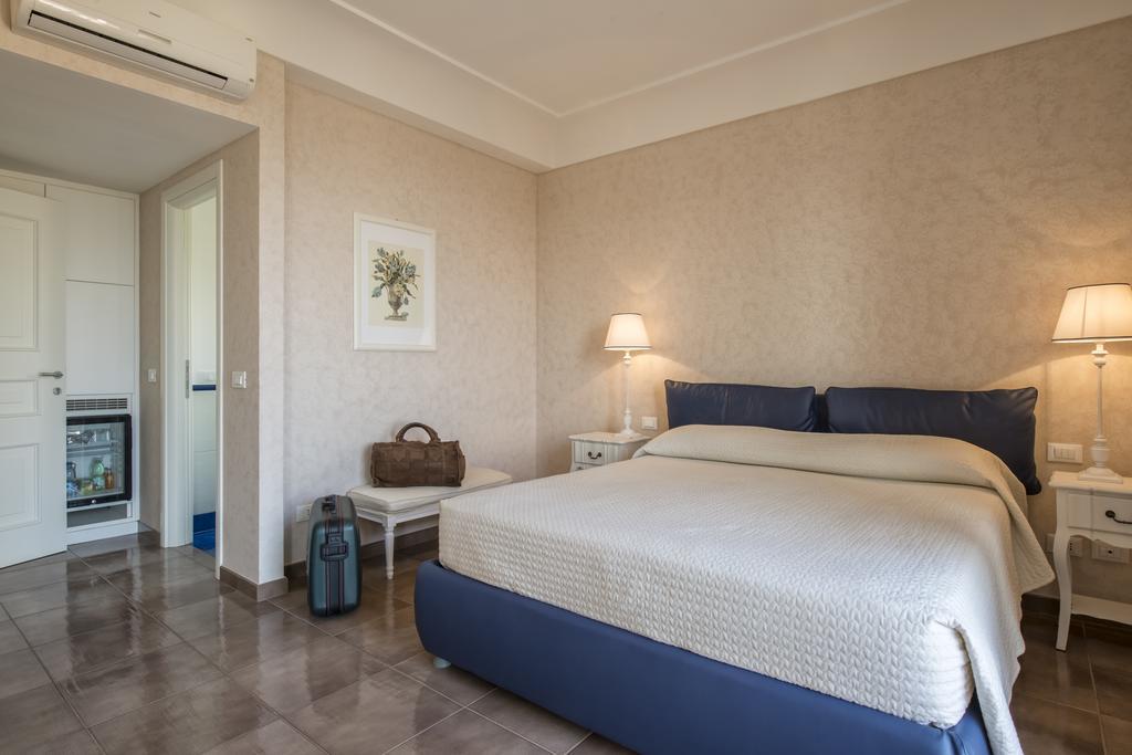 Collina Degli Ulivi B&B Itri Buitenkant foto