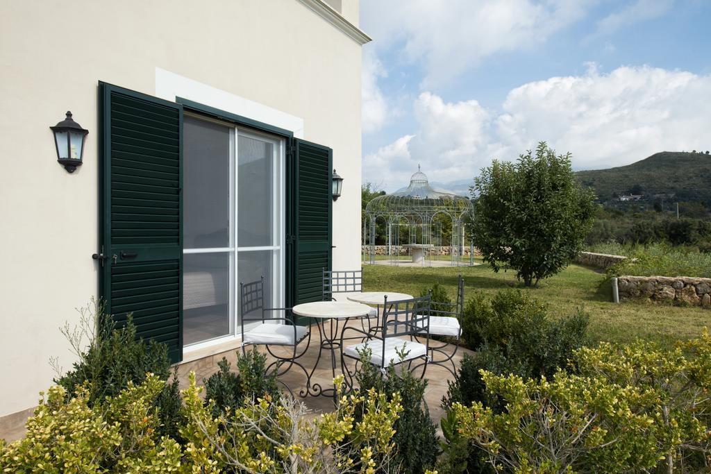 Collina Degli Ulivi B&B Itri Buitenkant foto